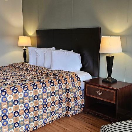 Astoria Hotel West Данвилл Экстерьер фото