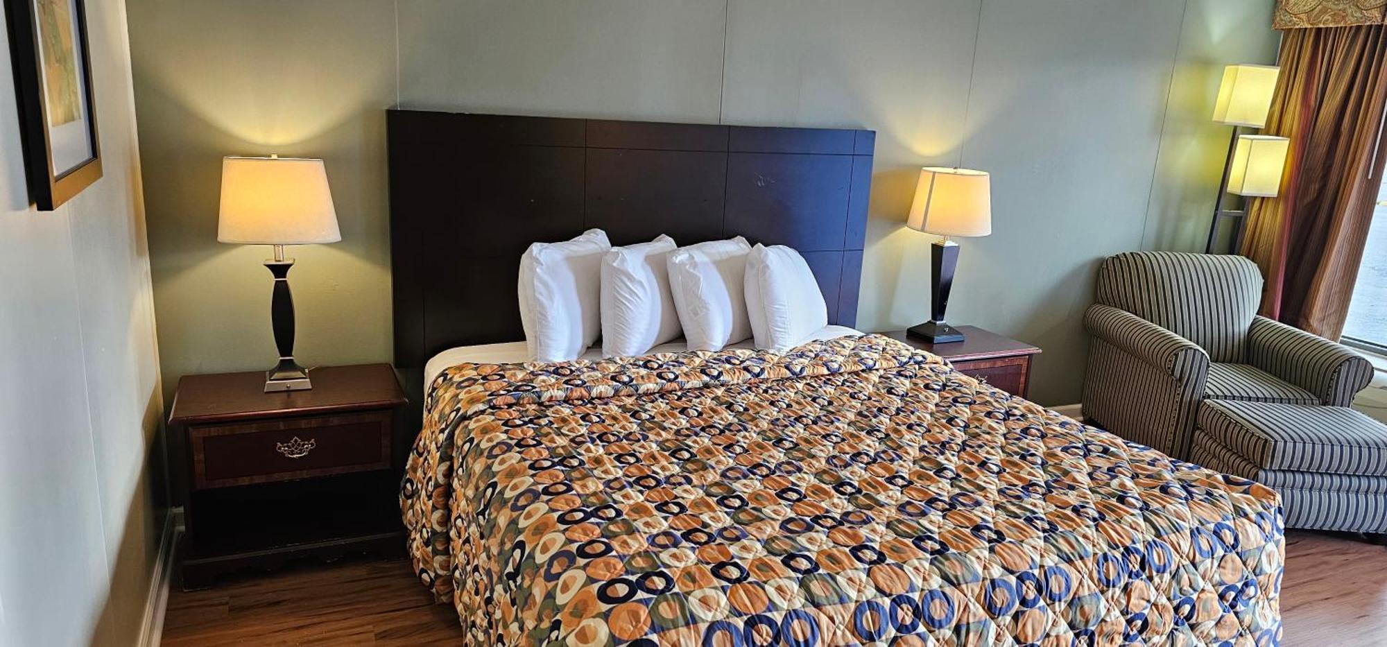 Astoria Hotel West Данвилл Экстерьер фото